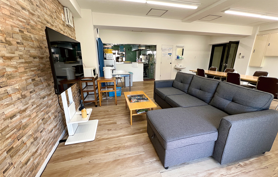 やどまろ荘のリビング